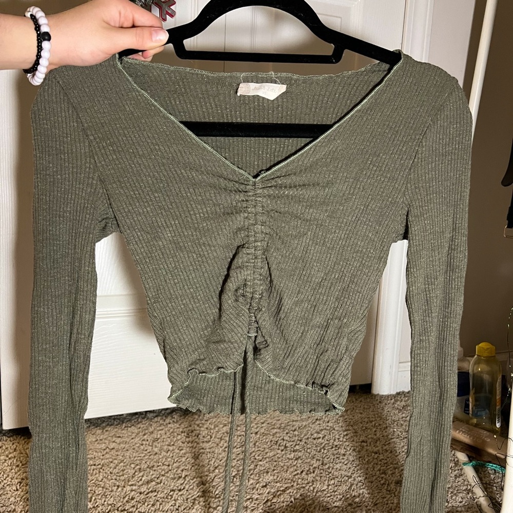 green boutique crop top